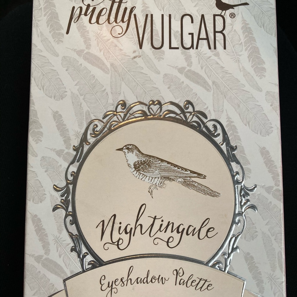 Pretty vulgar nightingale eyeshadow pallet